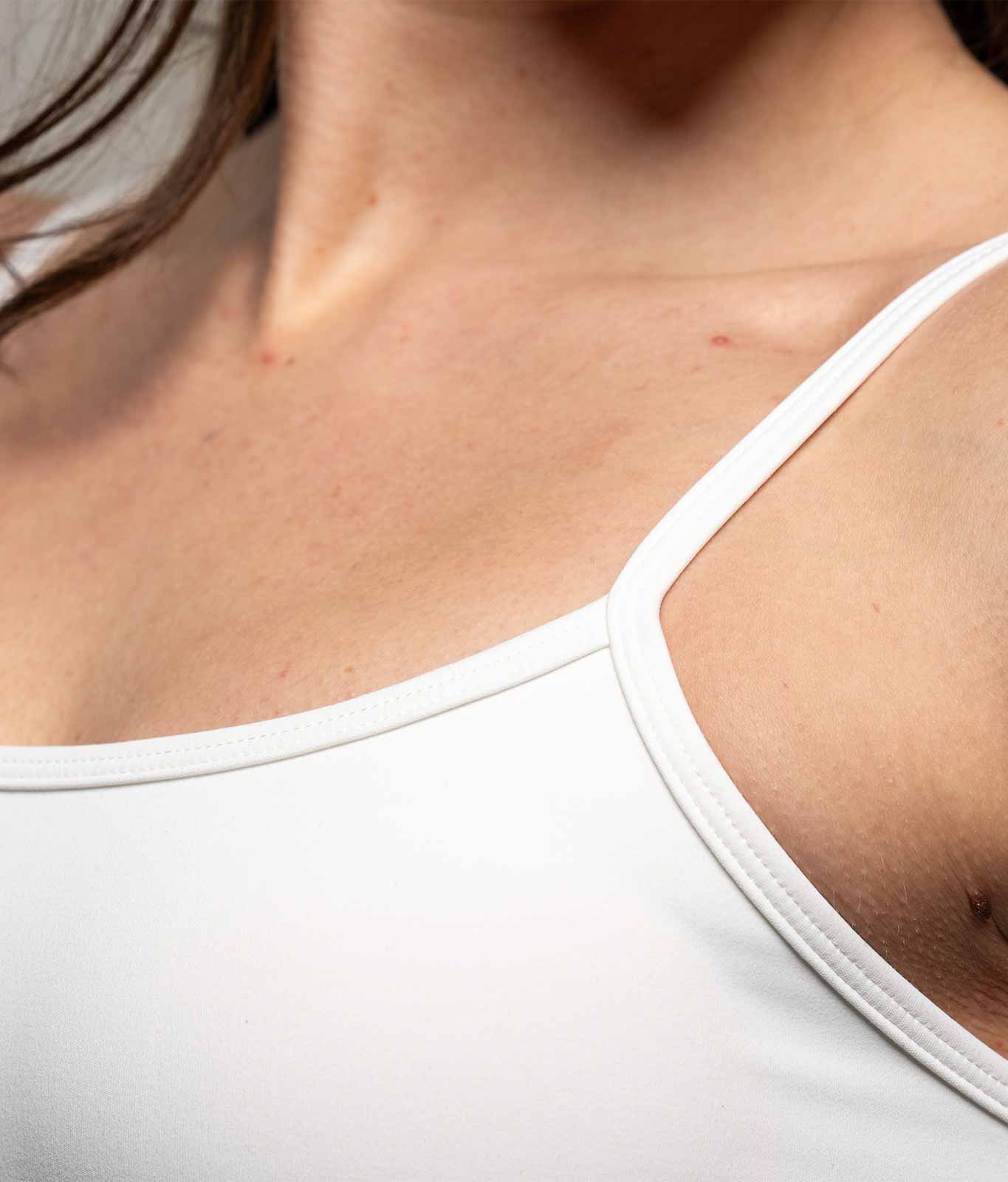 nofy-bra-top-weiss-basic-front-detail