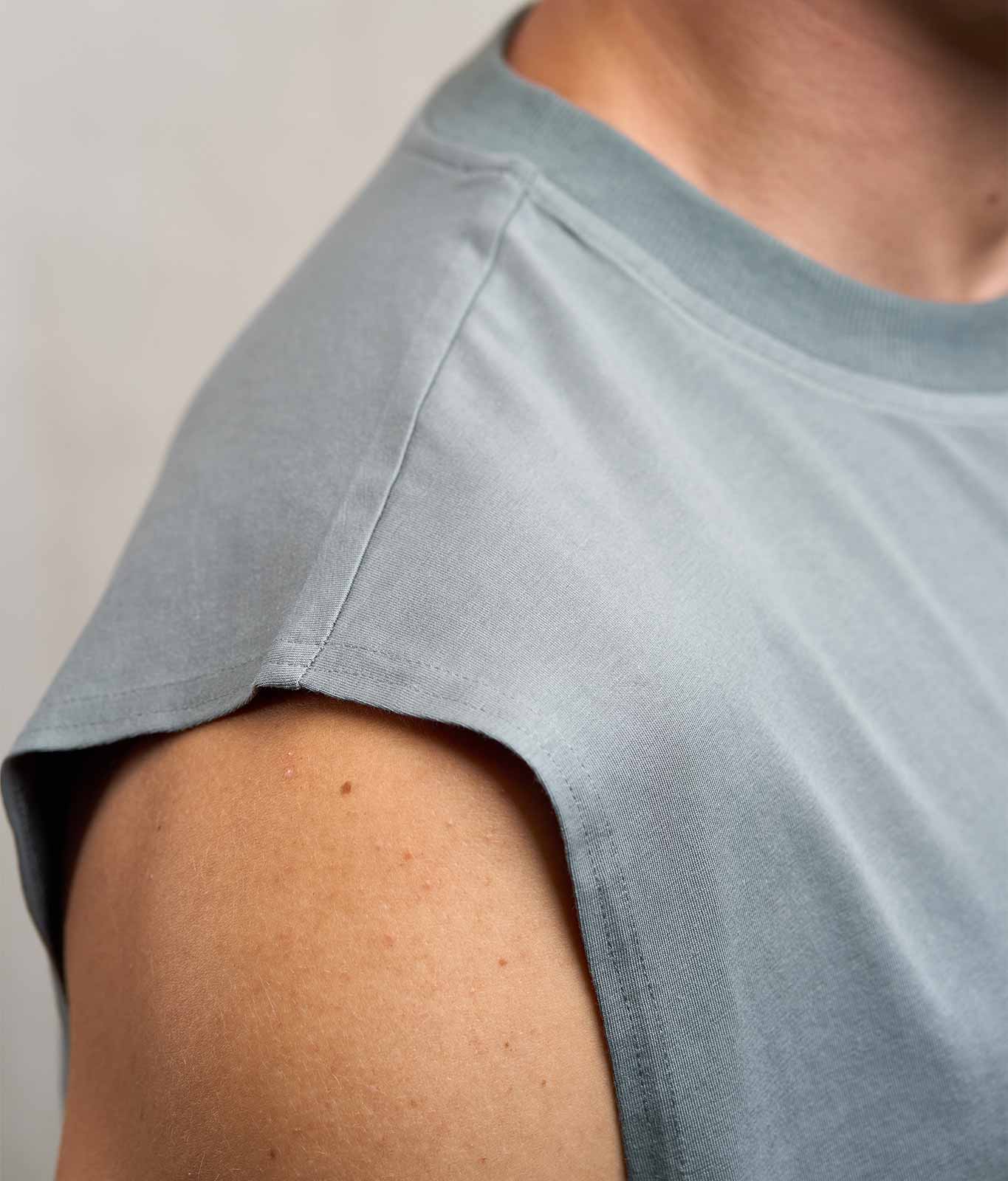 NOFY Tank Top Herren Dunkelgrau, NOT FINISHED YET Naht Detail