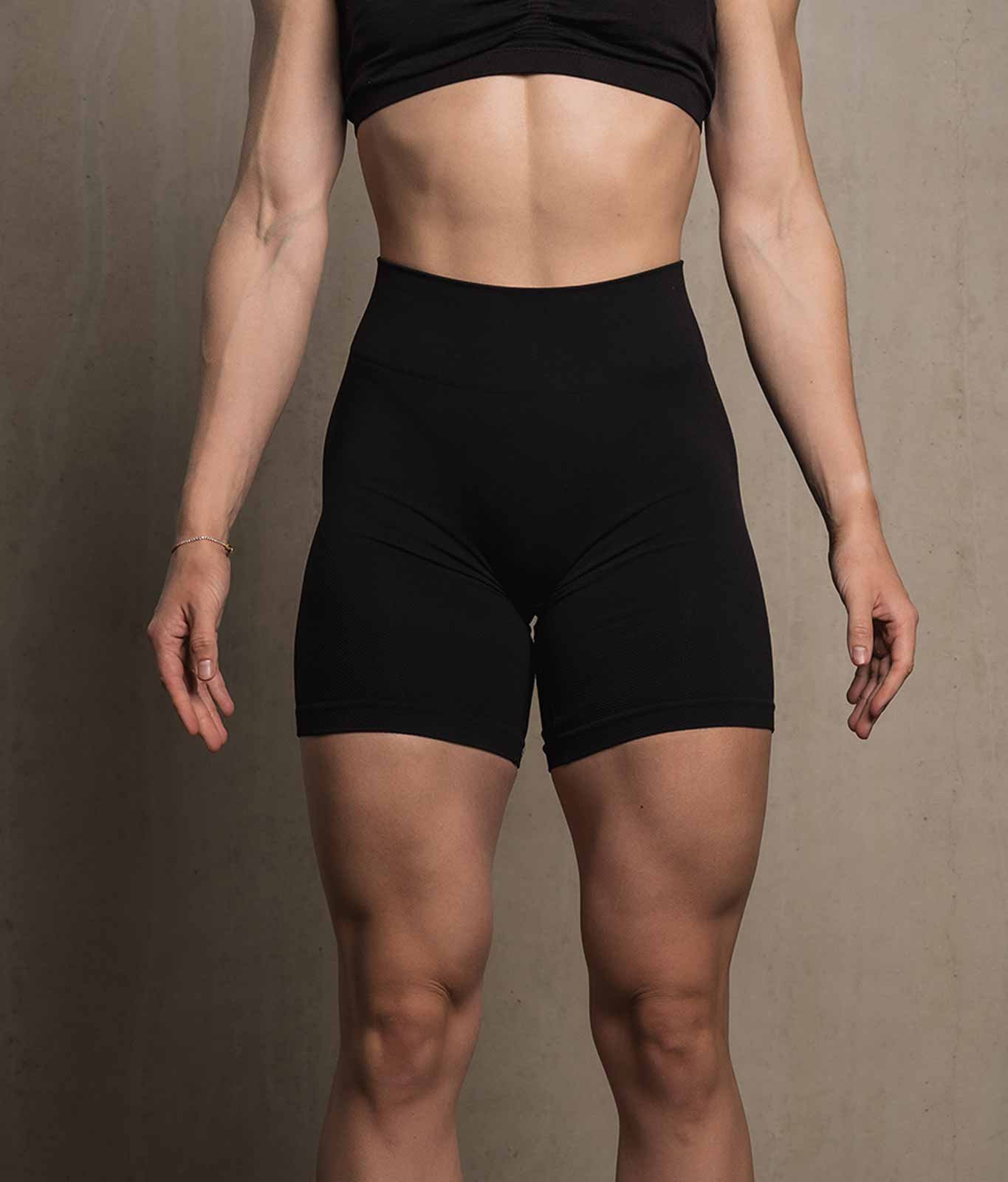 NOFY Gym Shorts Damen Schwarz Soft Stretch, Frontansicht Shaping-Details